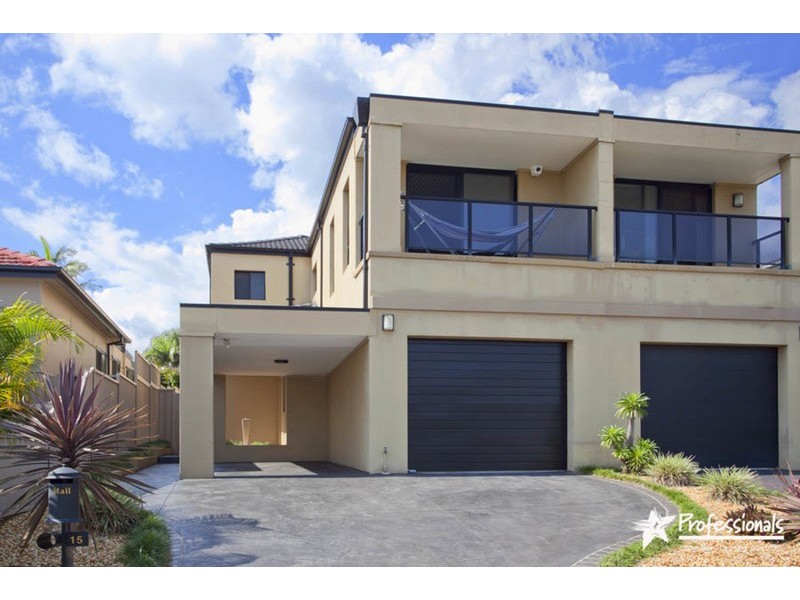 15 Valmay Avenue, Picnic Point NSW 2213