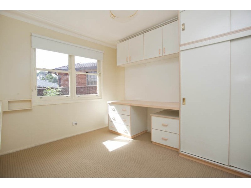 16 Stockton Avenue, Moorebank NSW 2170