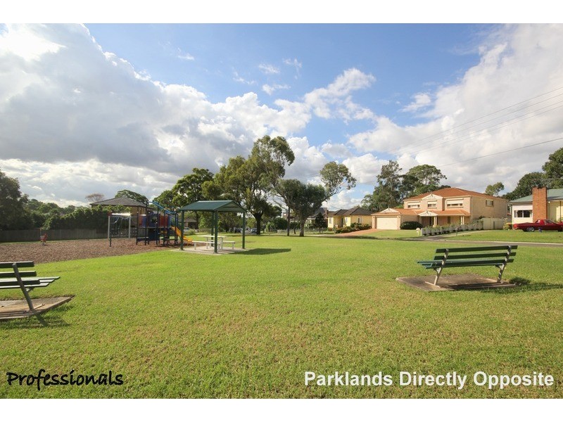 29 Tyalgum Avenue, Panania NSW 2213