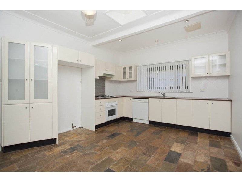 11 Denny Road, Picnic Point NSW 2213