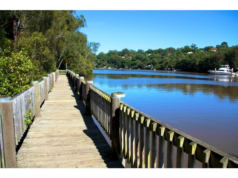 11 Denny Road, Picnic Point NSW 2213