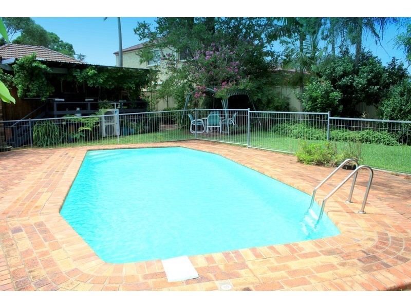 23 Donald Street, Picnic Point NSW 2213