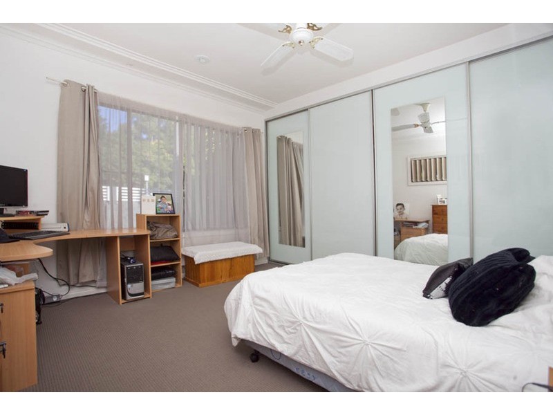 54 Henry Lawson Drive, Peakhurst NSW 2210