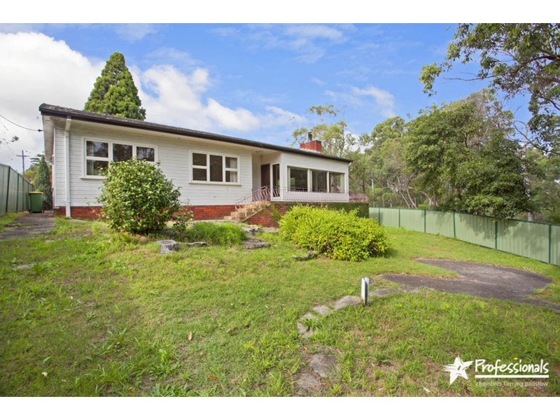 39 Doris Street, Picnic Point NSW 2213
