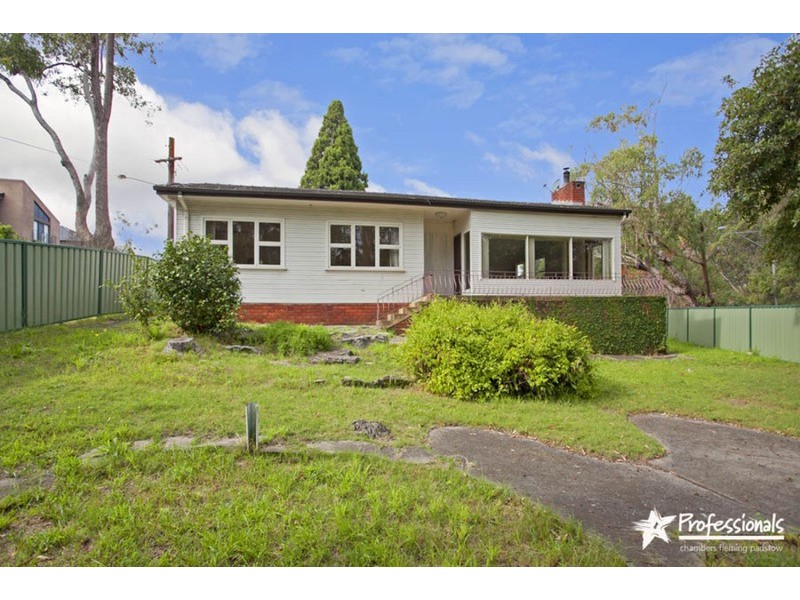 39 Doris Street, Picnic Point NSW 2213