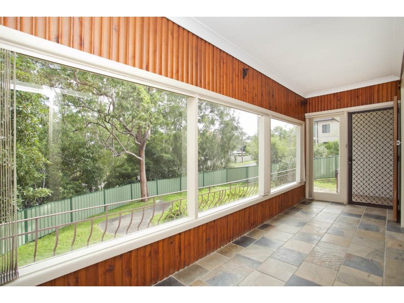 39 Doris Street, Picnic Point NSW 2213