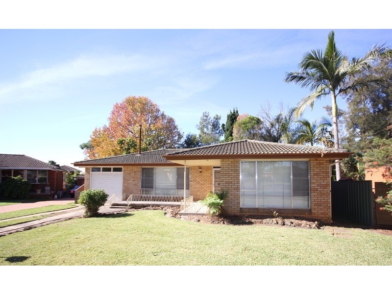 5 Oxley Avenue, Panania NSW 2213