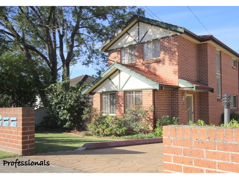 1/81 Vega Street, Revesby NSW 2212