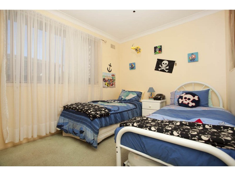 69 Apex Avenue, Picnic Point NSW 2213