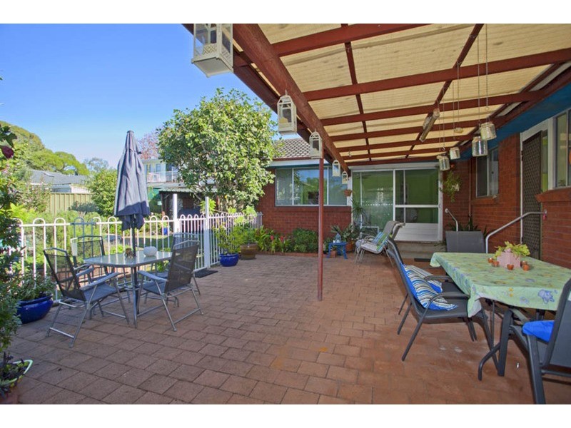 69 Apex Avenue, Picnic Point NSW 2213