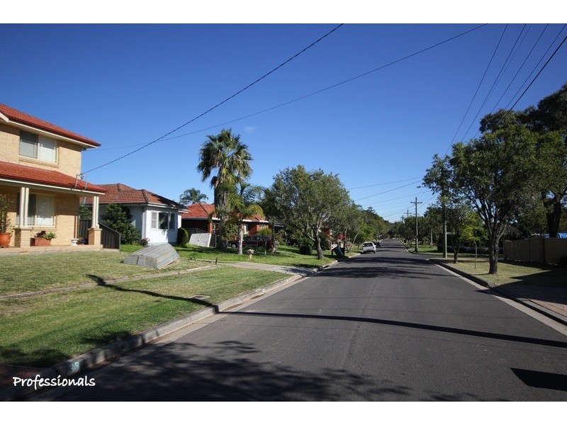 31 Tracey Street, Revesby NSW 2212