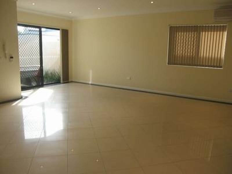 8/12-14 Wollongbar Avenue, Revesby NSW 2212