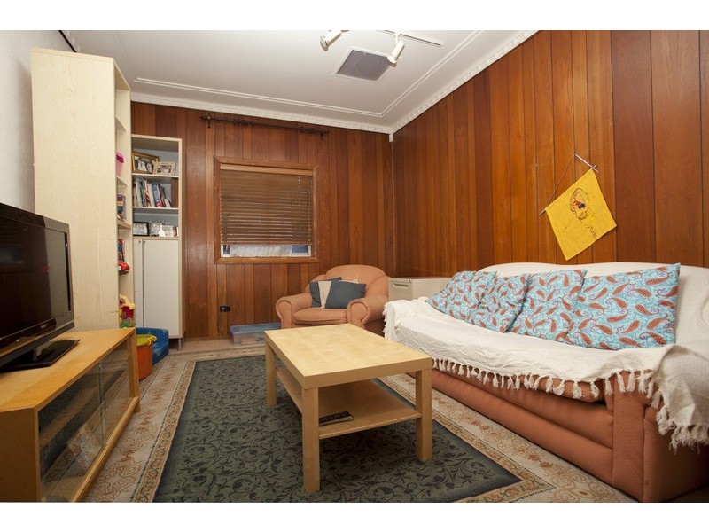 23 Donald Street, Picnic Point NSW 2213