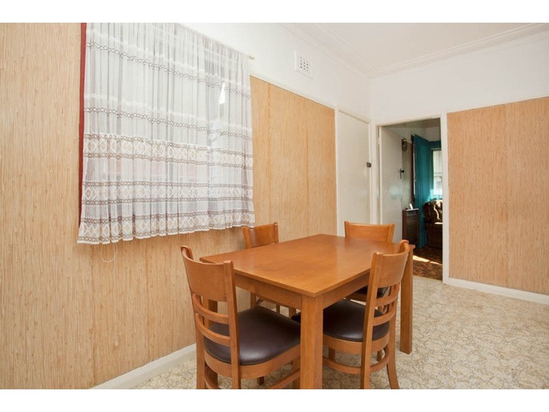 27 Rowland Street, Revesby NSW 2212