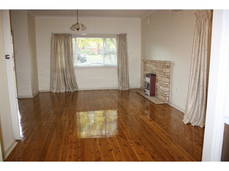 6 Wilberforce Road, Revesby NSW 2212