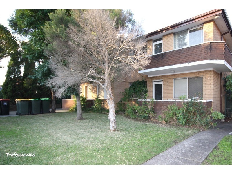 1/104 Victoria Road, Punchbowl NSW 2196