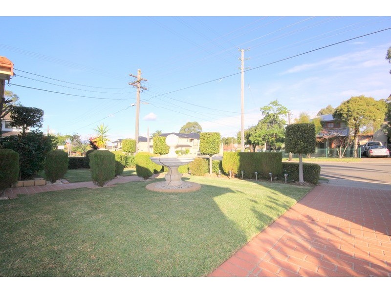 5  Carrington Street, Revesby NSW 2212