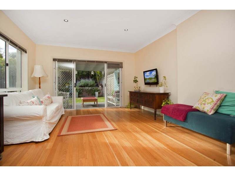 17 Valmay Avenue, Picnic Point NSW 2213