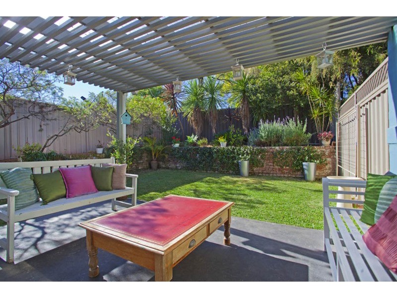 17 Valmay Avenue, Picnic Point NSW 2213