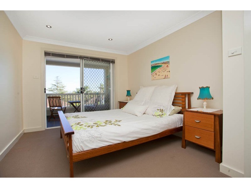 17 Valmay Avenue, Picnic Point NSW 2213
