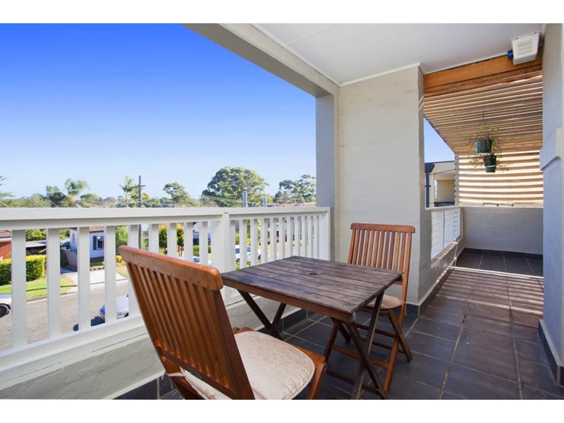 17 Valmay Avenue, Picnic Point NSW 2213