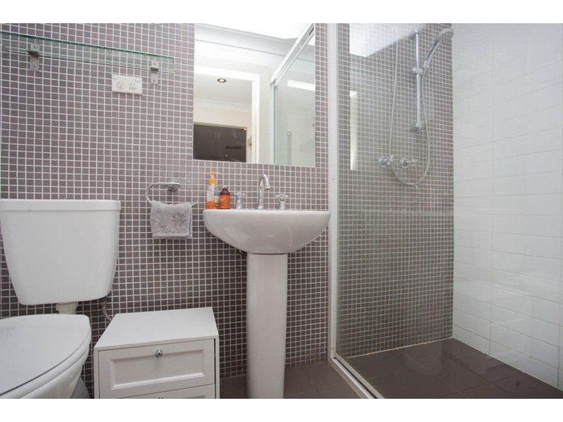 17 Valmay Avenue, Picnic Point NSW 2213