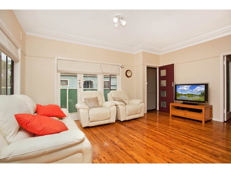 46 Tompson Road, Revesby NSW 2212