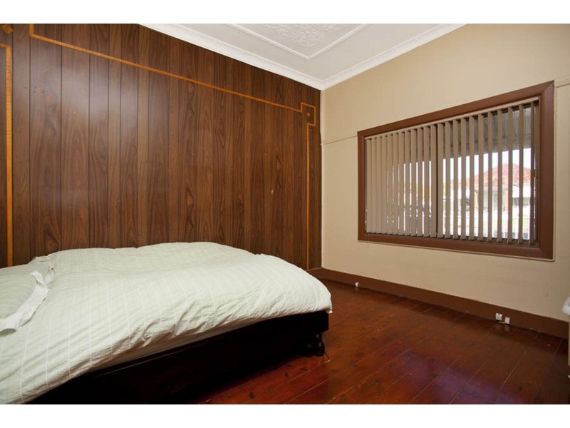 64 Beauchamp Street, Wiley Park NSW 2195