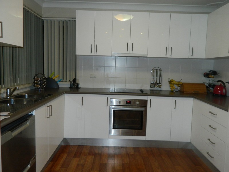 16 Hermies Avenue, Milperra NSW 2214