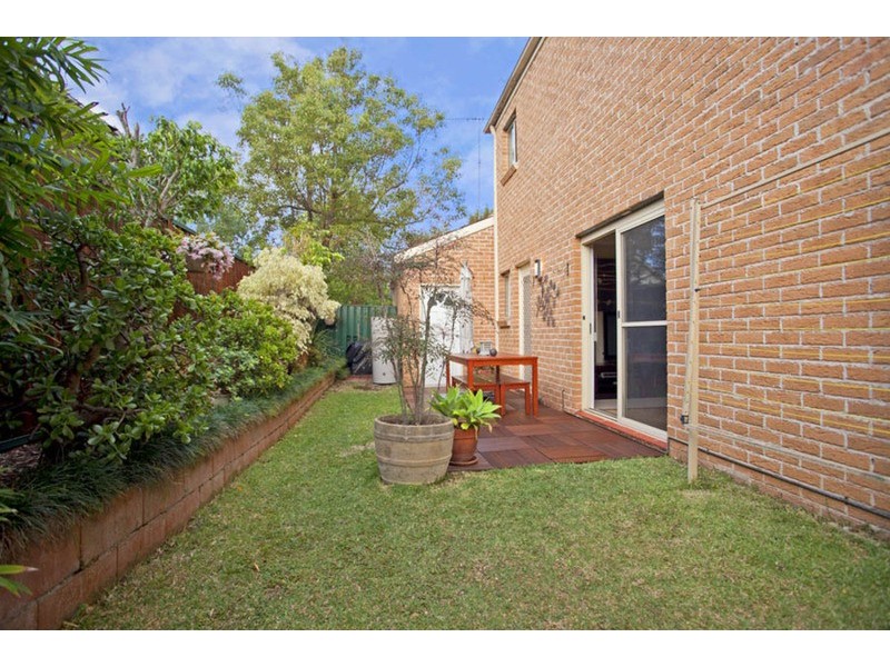 1/22 Monie Avenue, East Hills NSW 2213