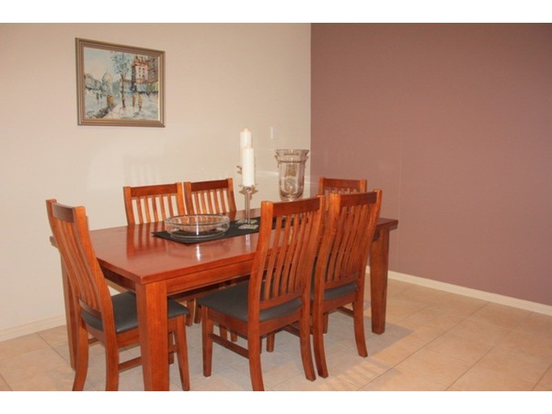 10 Donald  Street, Picnic Point NSW 2213