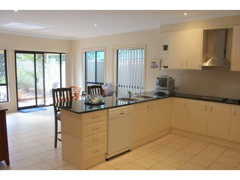 10 Donald  Street, Picnic Point NSW 2213