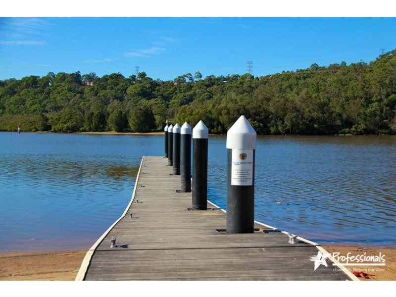 832 Henry Lawson  Drive, Picnic Point NSW 2213