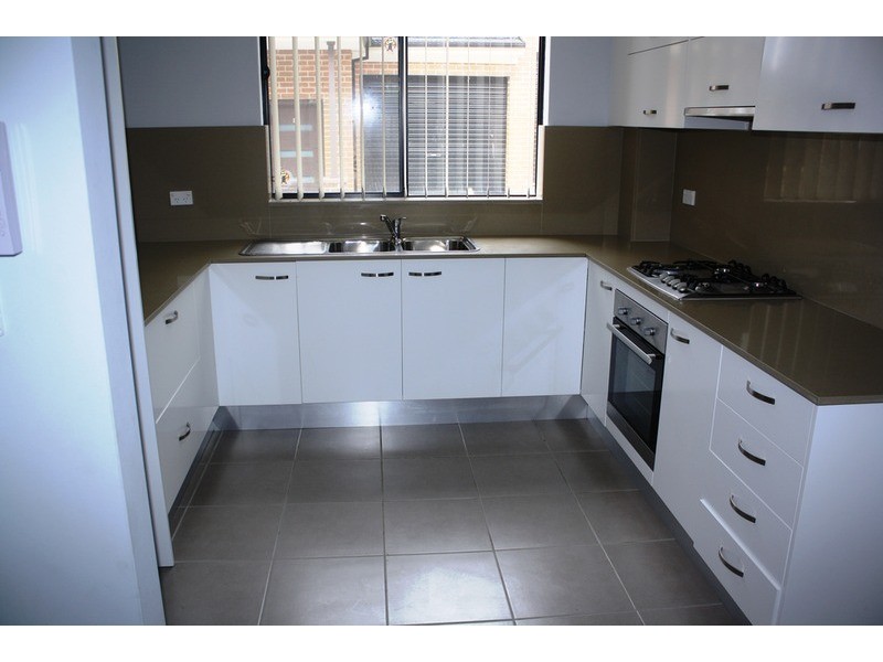 3/1 Ikara Crescent, Moorebank NSW 2170