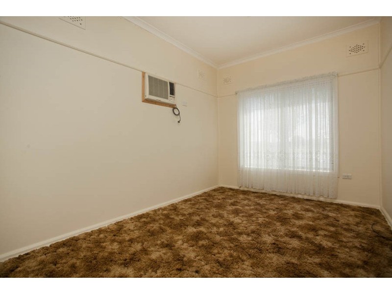 27 Edinburgh Drive, Revesby Heights NSW 2212