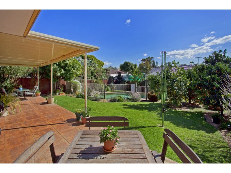 4  Mapleleaf  Drive, Padstow NSW 2211