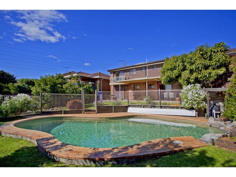 4  Mapleleaf  Drive, Padstow NSW 2211