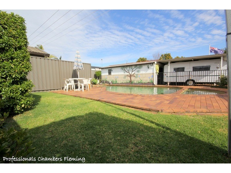 4 Bapaume Place, Milperra NSW 2214