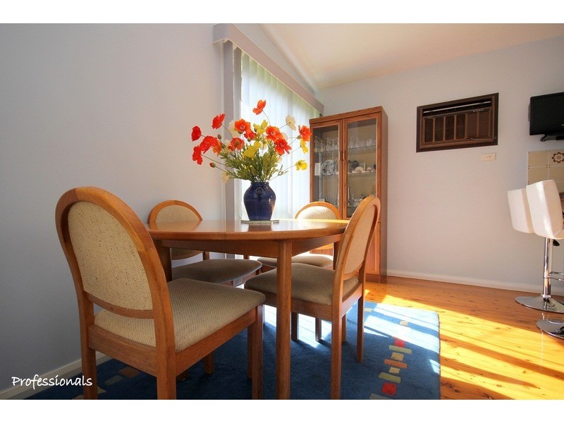 4 Bapaume Place, Milperra NSW 2214