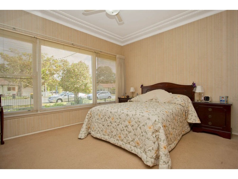 10  Bell  Street, Riverwood NSW 2210