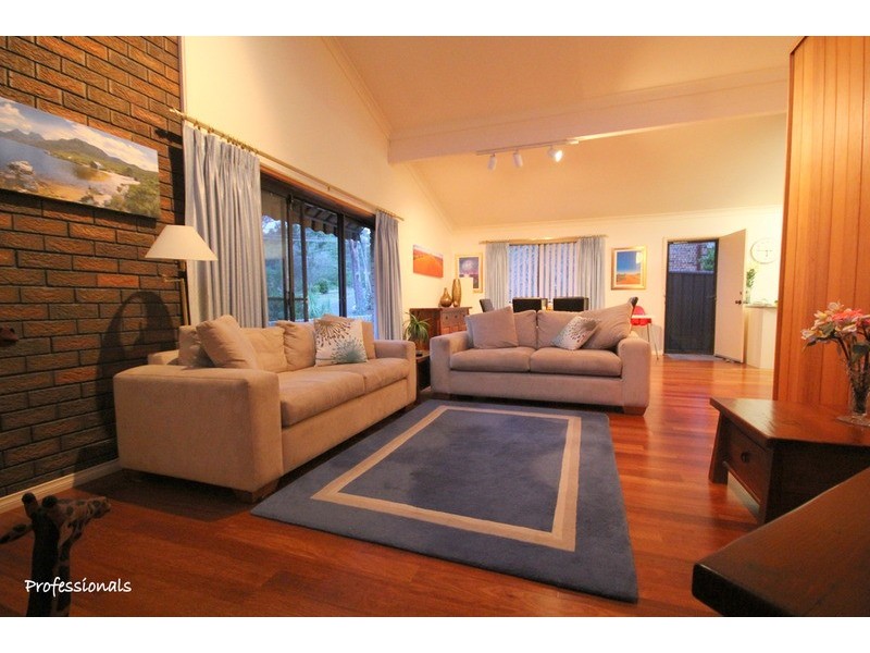 4 Nambucca Place, Padstow Heights NSW 2211