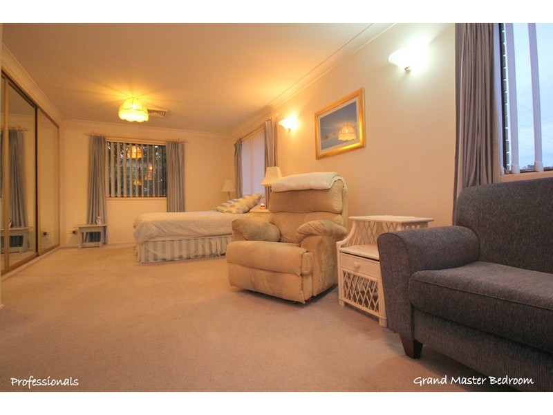 4 Nambucca Place, Padstow Heights NSW 2211