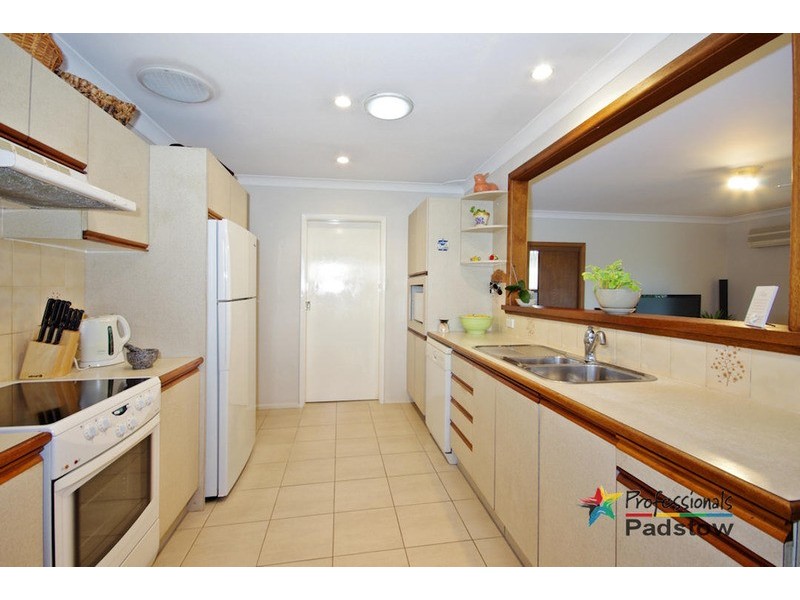 66 Apex Avenue, Picnic Point NSW 2213