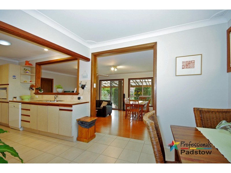 66 Apex Avenue, Picnic Point NSW 2213