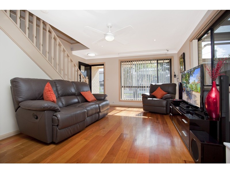 2 Sandra Avenue, Panania NSW 2213