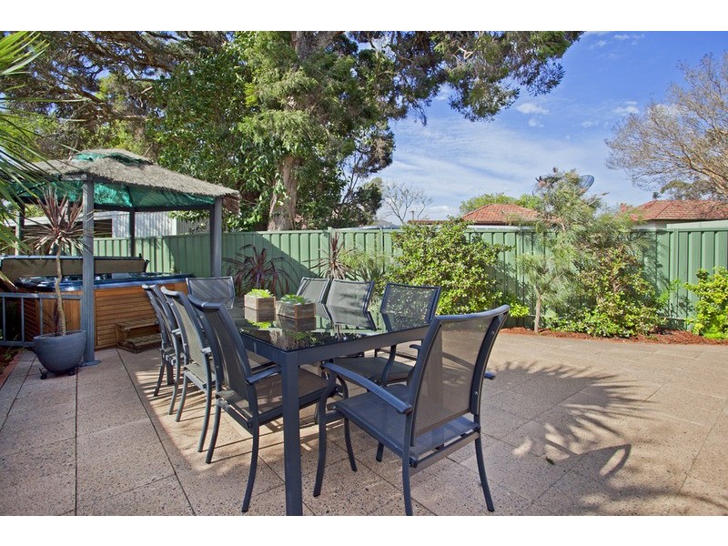 2 Sandra Avenue, Panania NSW 2213