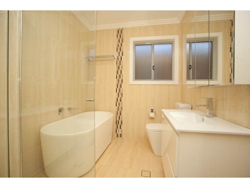 4 Tallawarra Avenue, Padstow NSW 2211