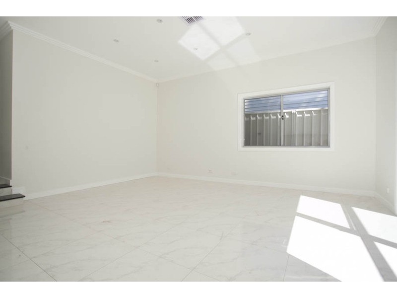 4 Tallawarra Avenue, Padstow NSW 2211