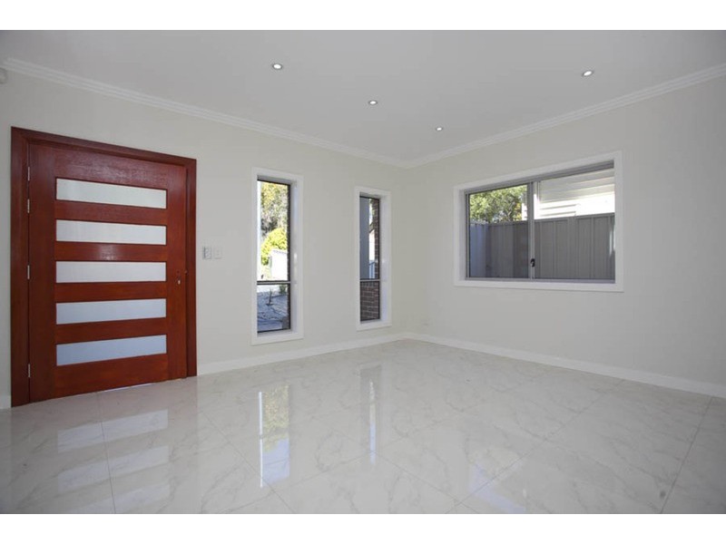 4 Tallawarra Avenue, Padstow NSW 2211