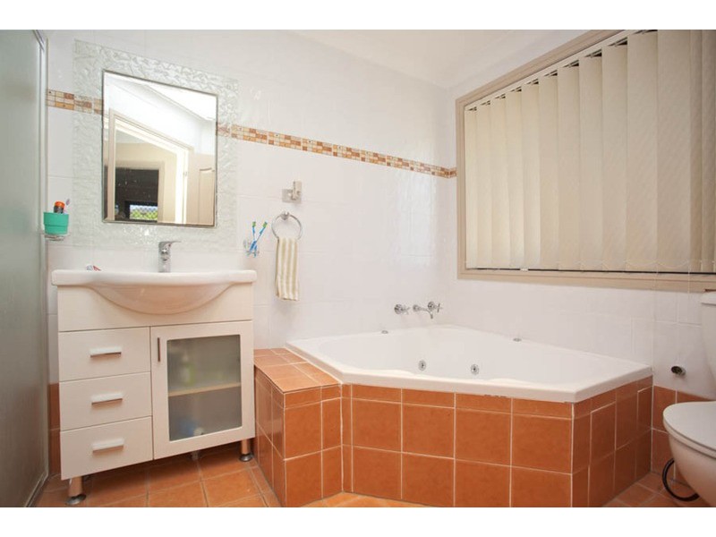 10a Tallawarra Avenue, Padstow NSW 2211